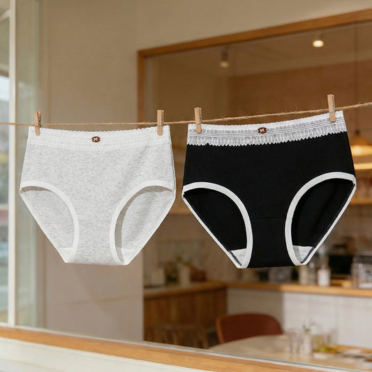 シンプルだけど上品な、大人可愛いインナー